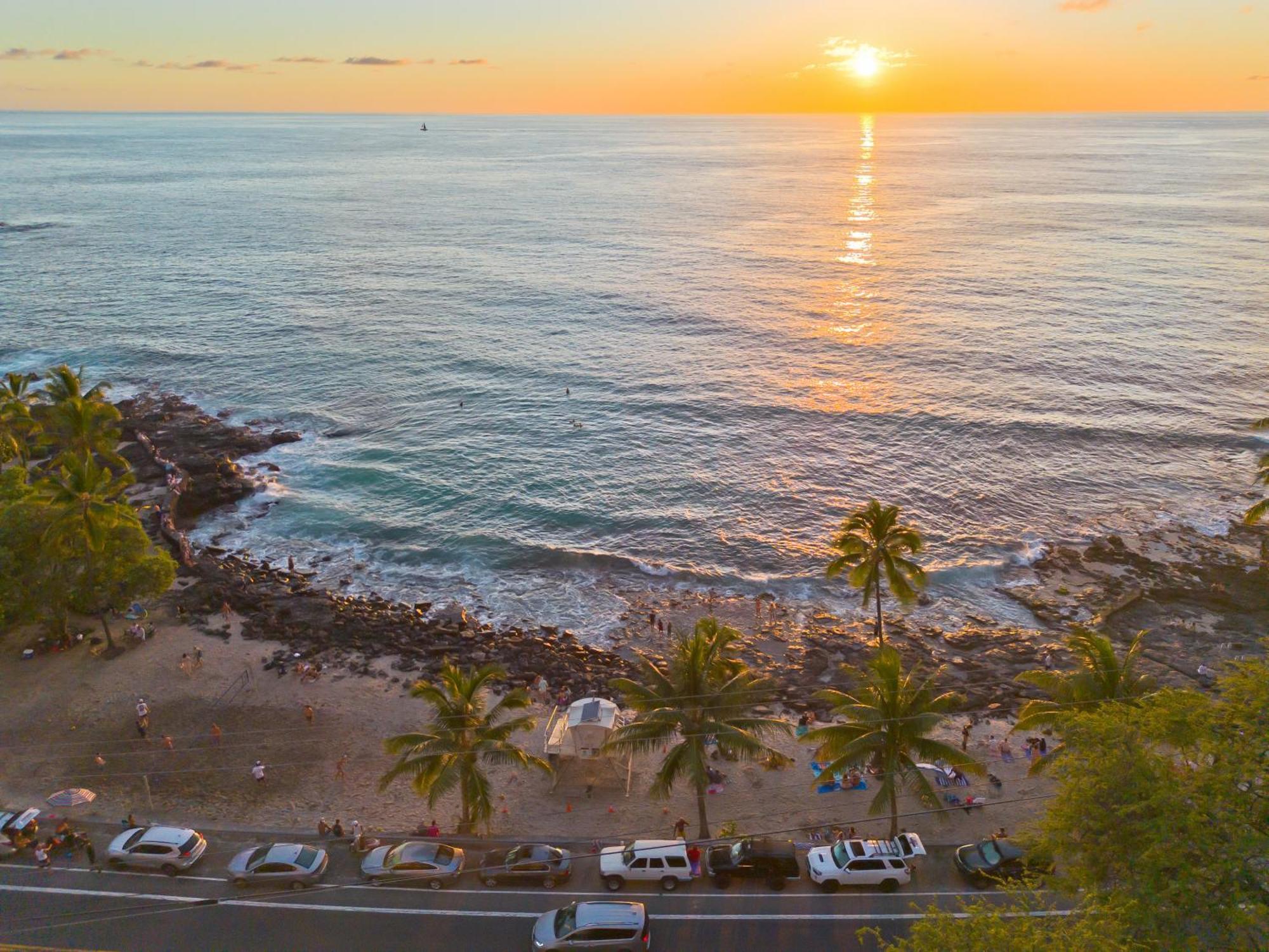 Family Getaway - Lava Room At Magic Sands Beach Kailua-Kona Extérieur photo