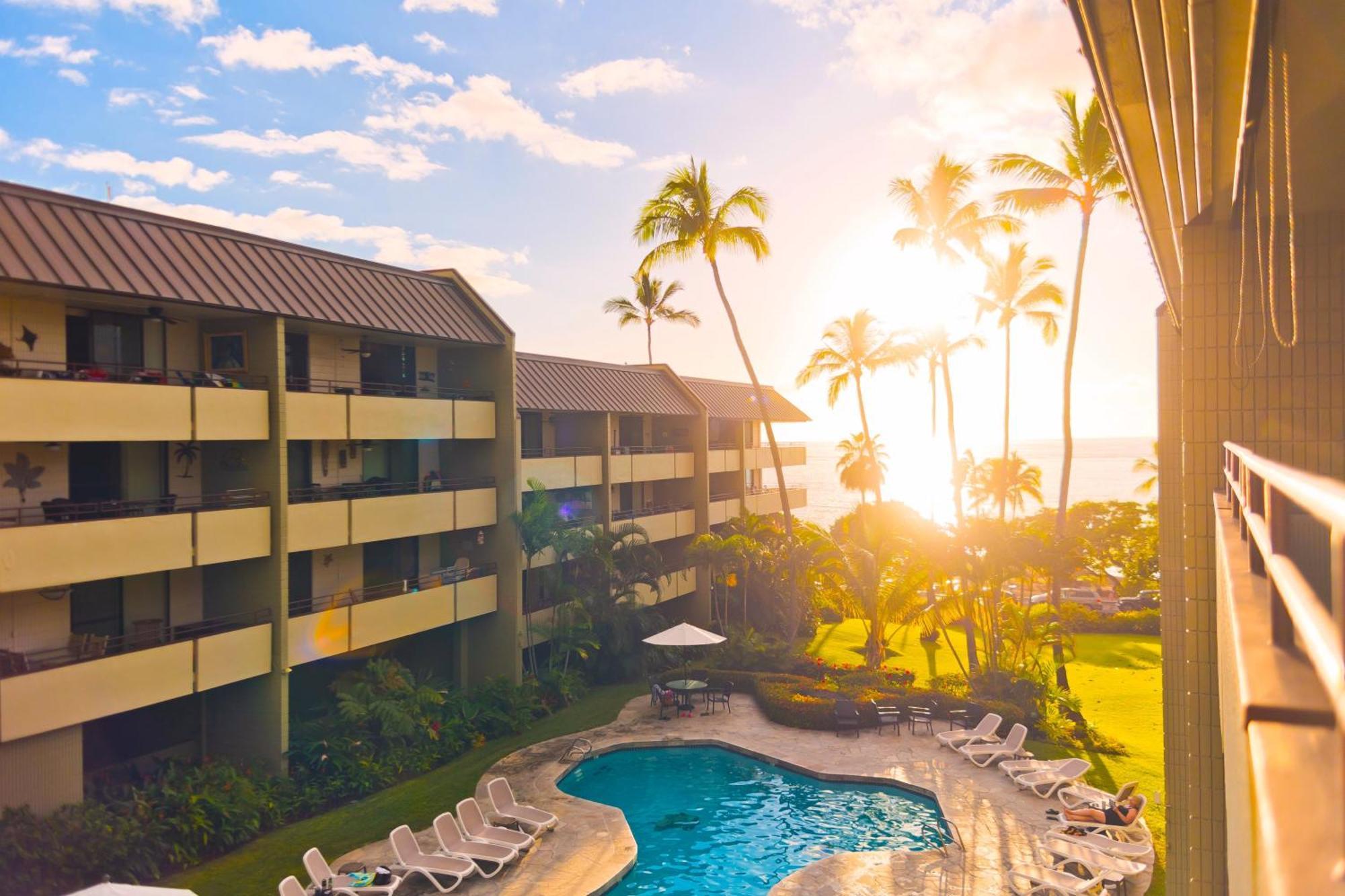 Family Getaway - Lava Room At Magic Sands Beach Kailua-Kona Extérieur photo